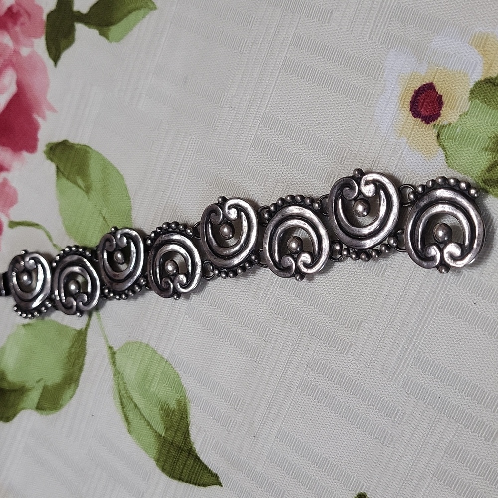 Vintage Los Castillo Mexican Sterling Silver Flower Bracelet - Picture 2 of 9